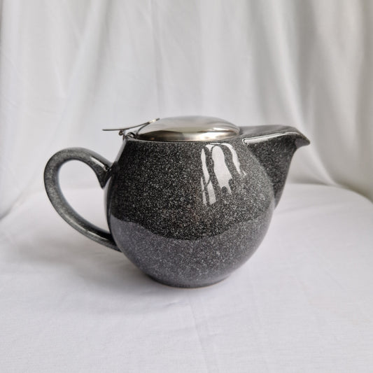 Saara Teapot - 2 colours available